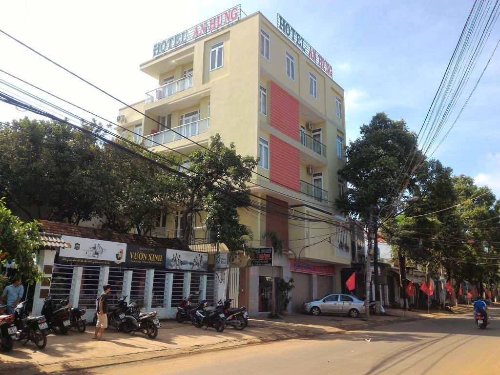An Hung Hotel Buon Ma Thuot Buitenkant foto