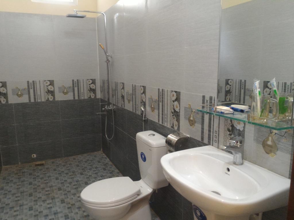 An Hung Hotel Buon Ma Thuot Buitenkant foto